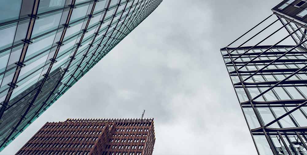 luxury-urban-business-tower-in-manhattan-new-york